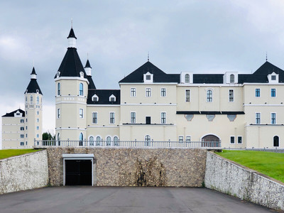 探索黑龙江伊春越橘庄园酒堡 自然与美酒的完美融合